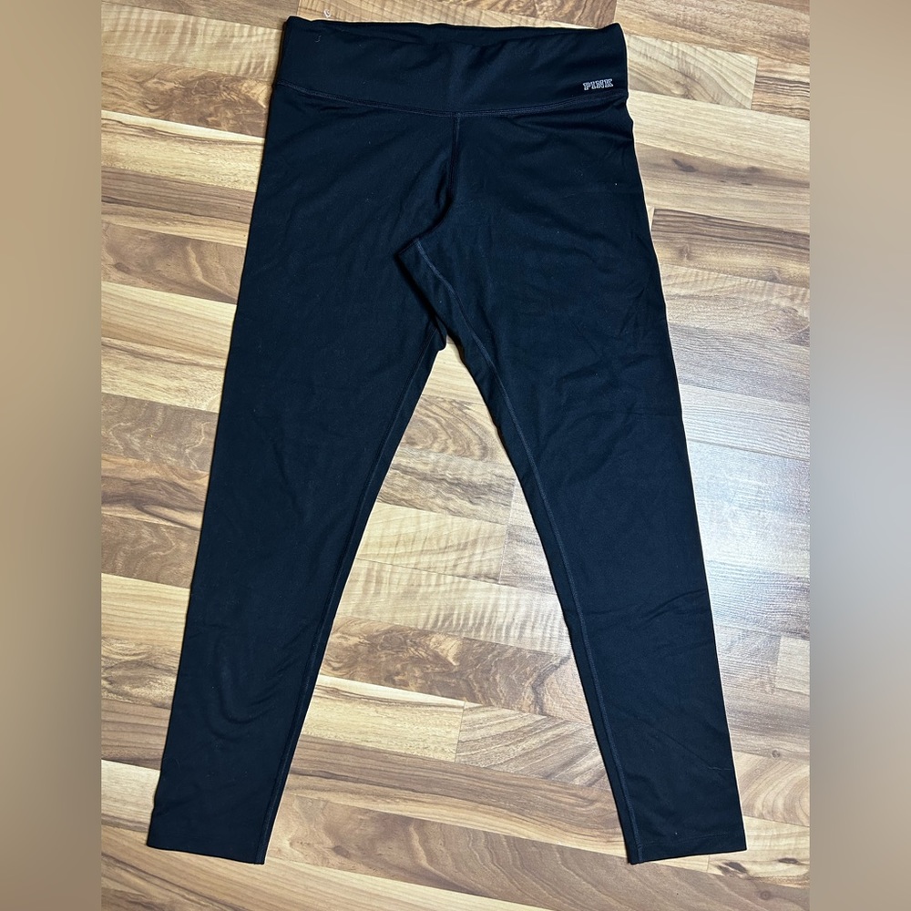 ✨NWOT✨ PINK Ultimate Black High Waisted Leggings, Size M - Picture 2 of 11